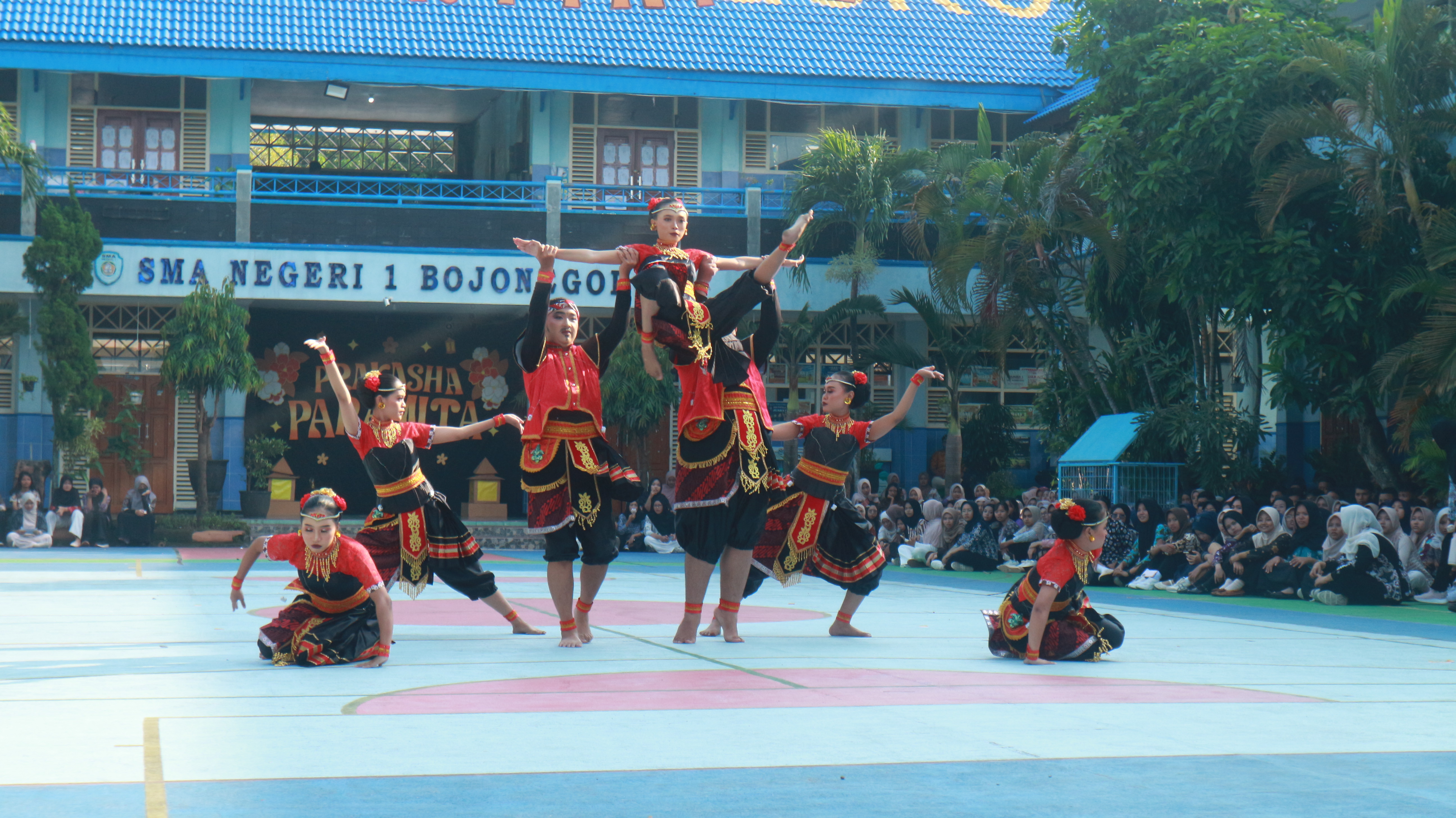 HARI KARTINI